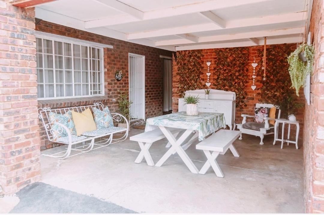 Zhantique Guest House 1- Unit 5 بوكسبرغ المظهر الخارجي الصورة