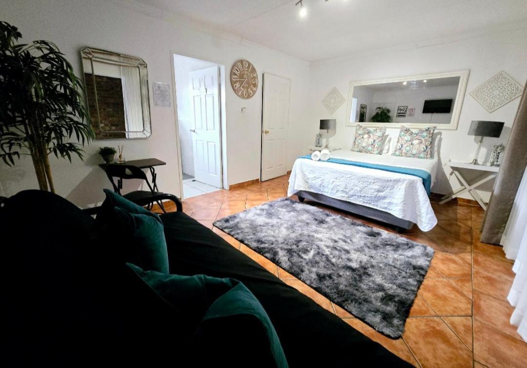Zhantique Guest House 1- Unit 5 بوكسبرغ المظهر الخارجي الصورة
